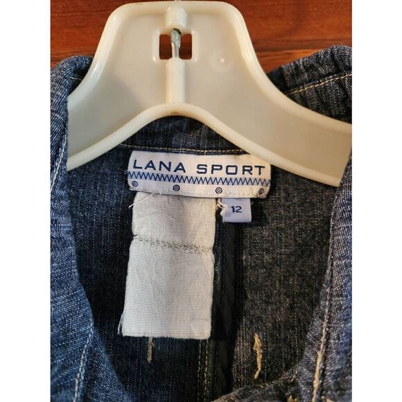 Lana Sport 12 denim button down short sleeved top. - Picture 4 of 7